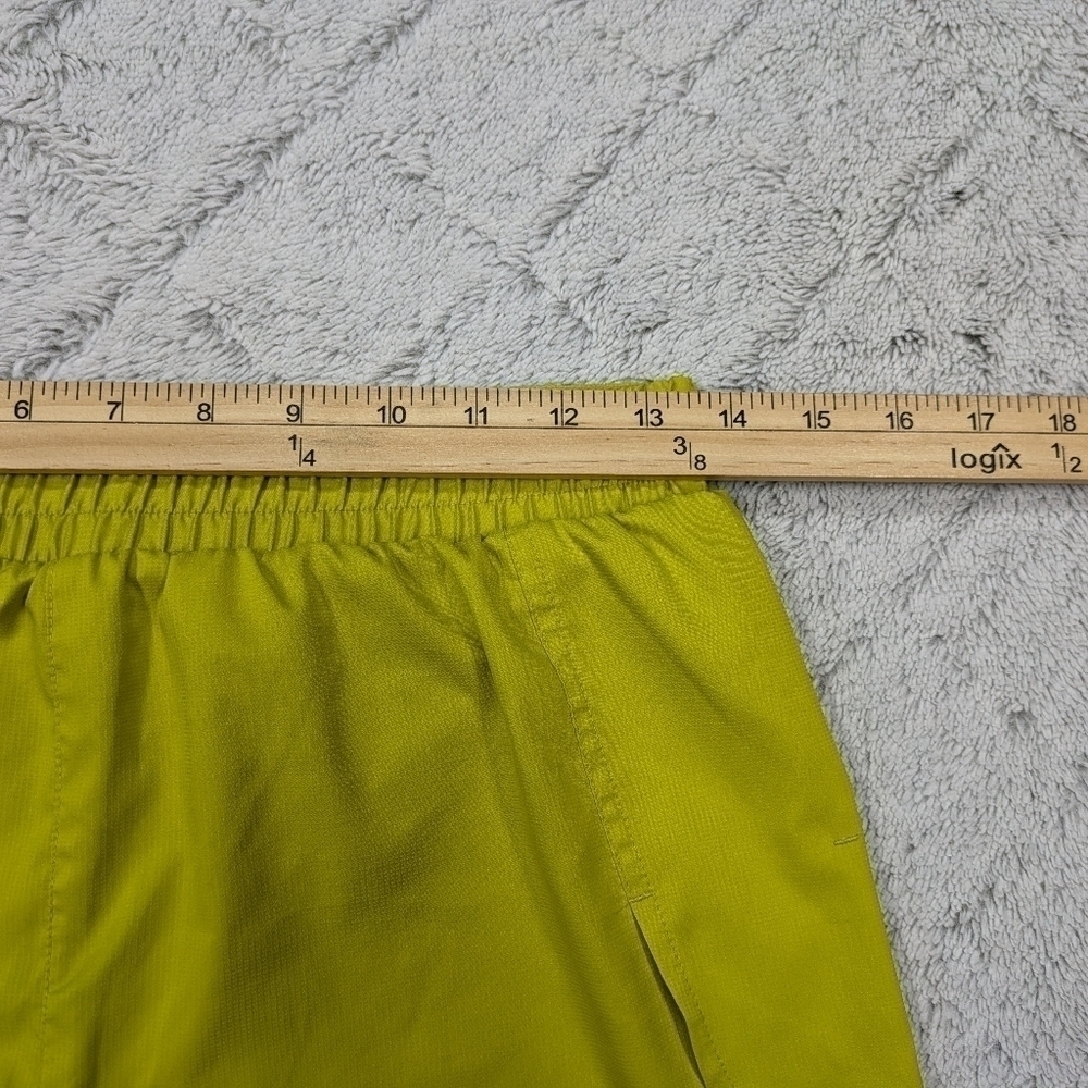 Girlfriend Collective Shorts Women's S Green Lime Trail Lined Micro Hi-Rise 2” - Picture 4 of 9